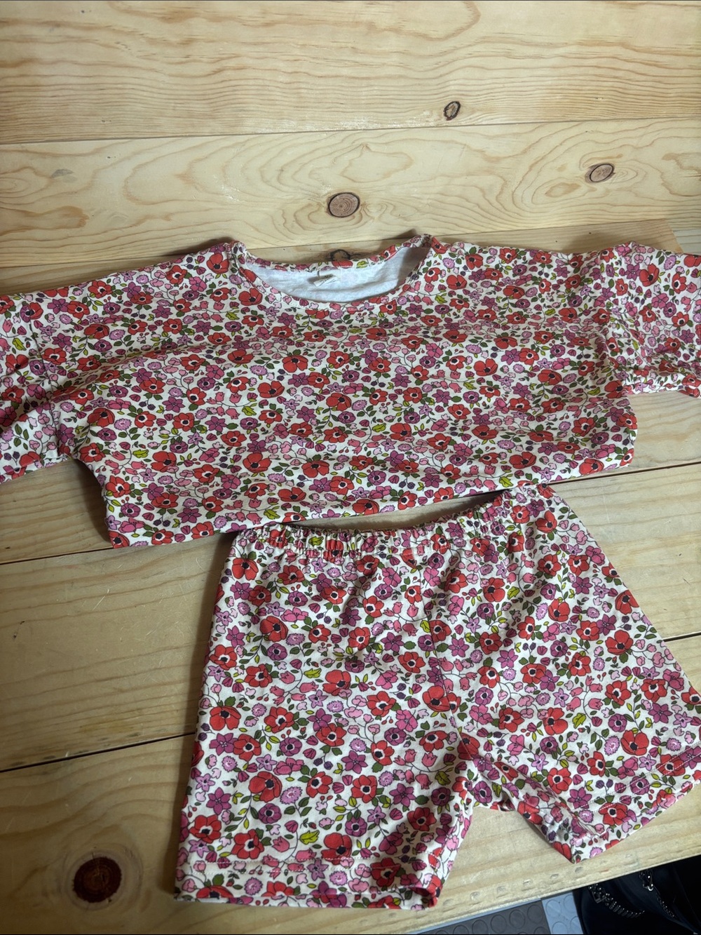 Alice + Ames floral matching set size 8